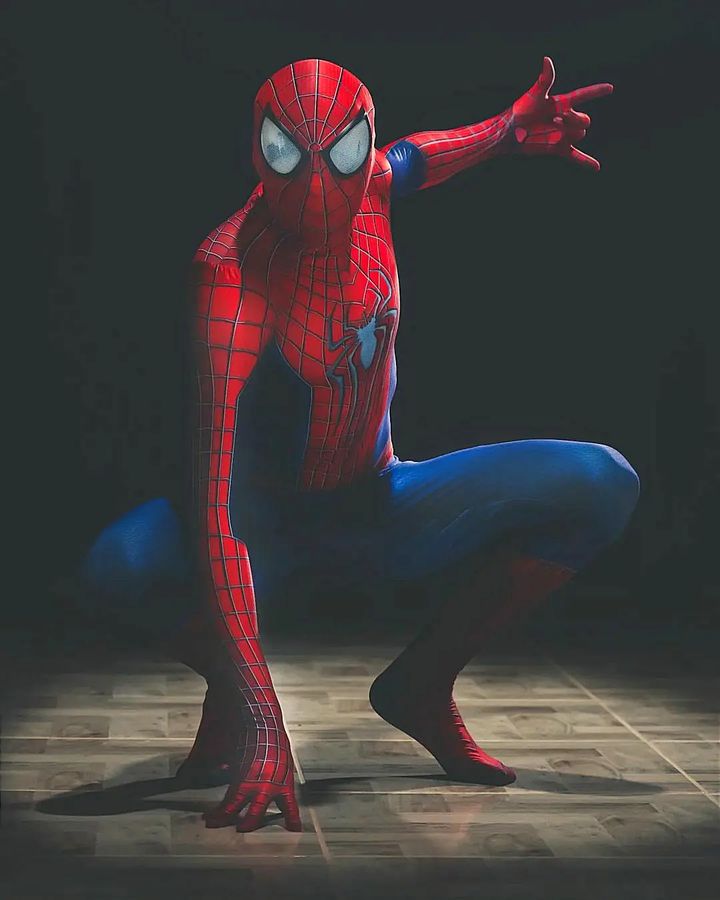 The Amazing Spider-Man (Andrew Garfield) Costume - Premium Cosplay Suit