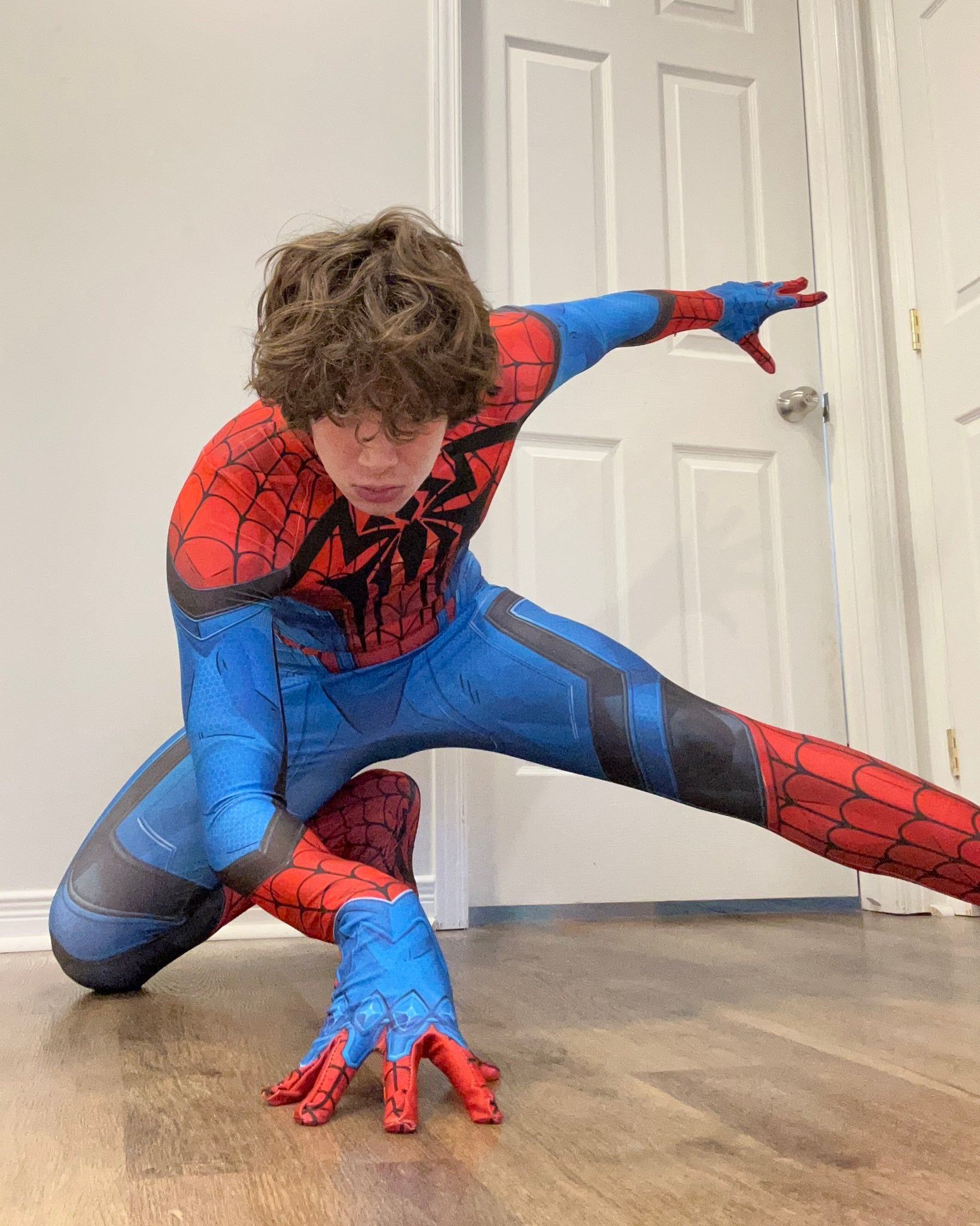 Spider-Man (Marvel Rivals) Costume - Unisex Adult Premium Cosplay Suit