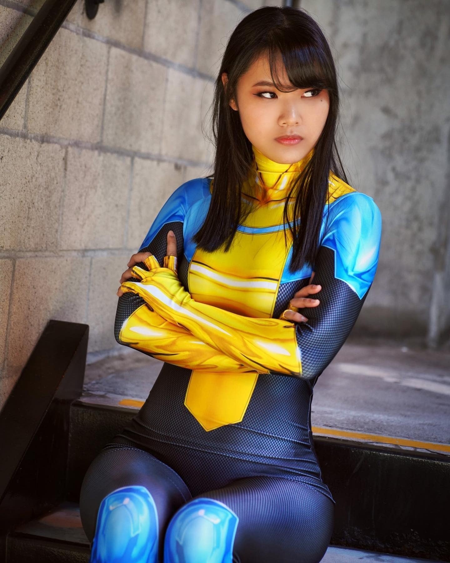 Invincible Costume - Women's Cosplay Suit